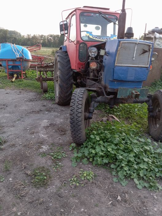 Продам трактор ЮМЗ 6