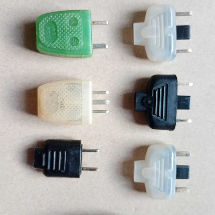 Wtyczki UNITRA UKF FM, DSK AM, 665 i inne PRL