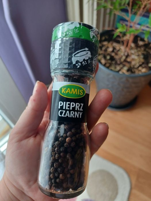 Pieprz czarny z młynkiem
