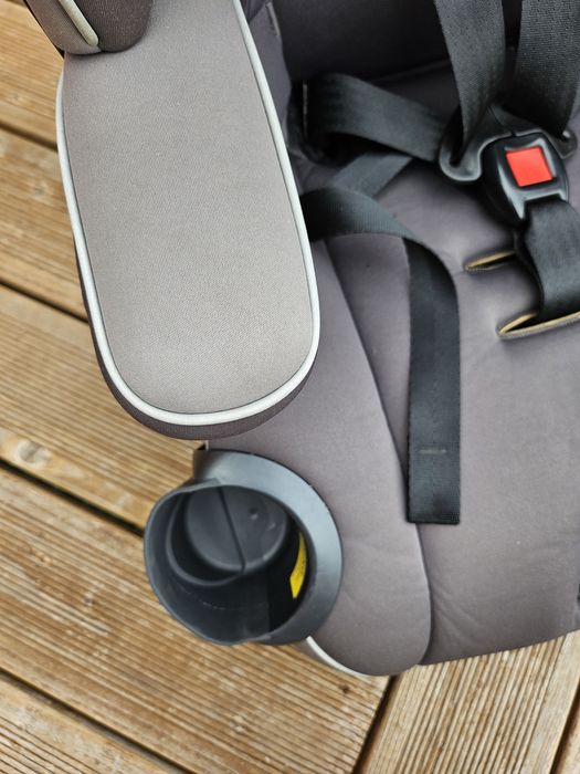 Chicco автокрісло 11–45 кг, 2–12 років, ISOFIX