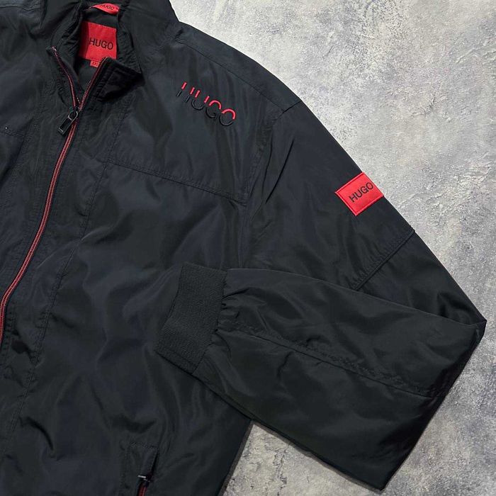 Чорна чоловіча вітровка Hugo Boss(розмір-XXL)