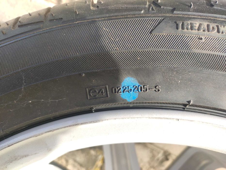 Bridgestone Potenza RE050 205/50 R16 87V + Диск kia 16" et43 4x114,3