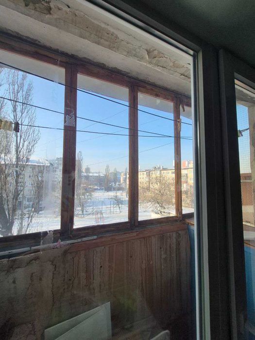 Продаж 2х Харківське шосе 12,  на 3м поверсі,