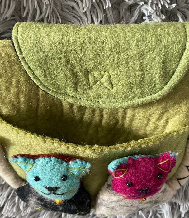 Torebka dla dziewczynki, oryginalna, ciekawa, kotki, zielona