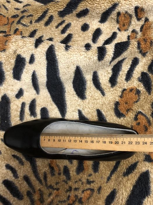 Кожаные шикарные туфли лодочки удобные устойчевые