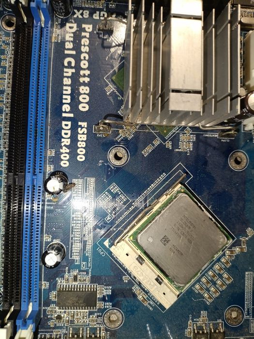 Лот комплектуючих для ПК материнські плати БП жорсткі диски і мелочь