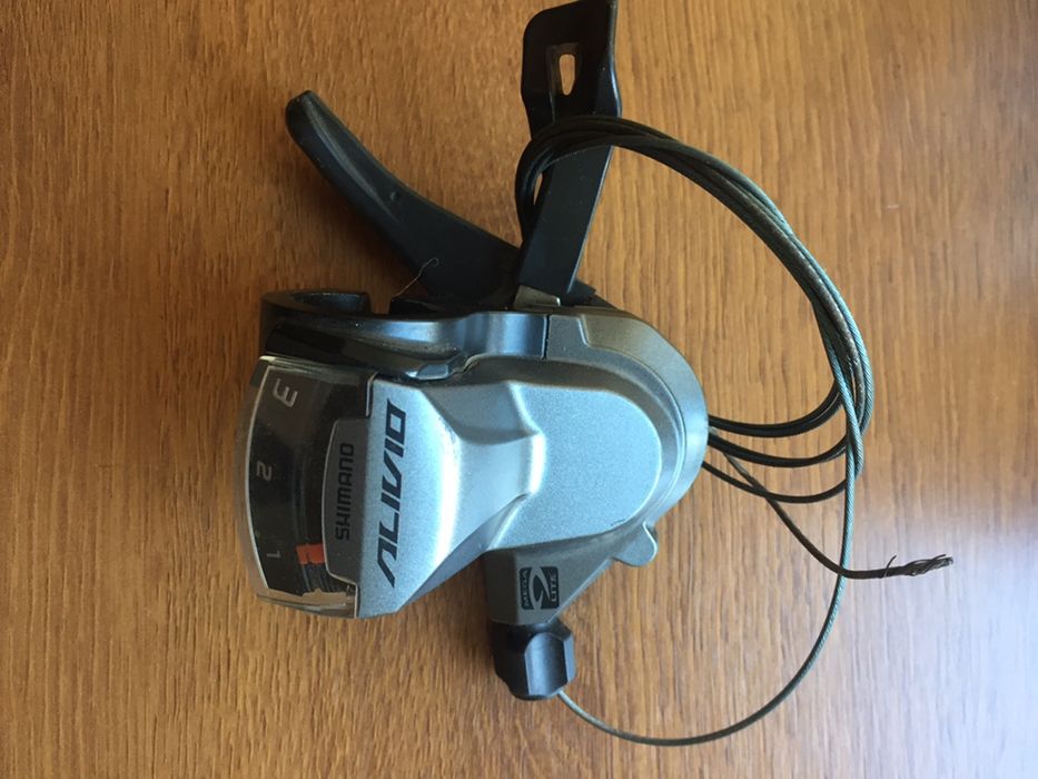 Shimano Alivio sl-m 4000, 3*9 швидкостей перемикачі манетки пара.