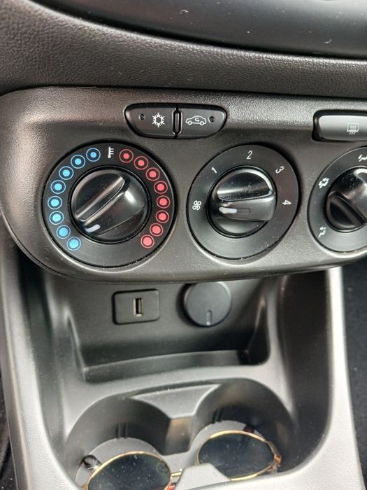 Opel corsa 2017 1.3