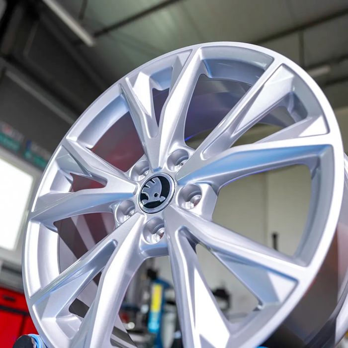 NOWE ORYGINALNE Koła Skoda 18" Octavia SuperB Karoq Kodiaq