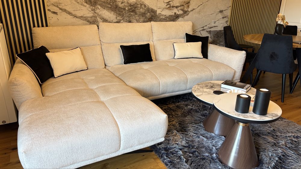 Sofa naroznikowa.
