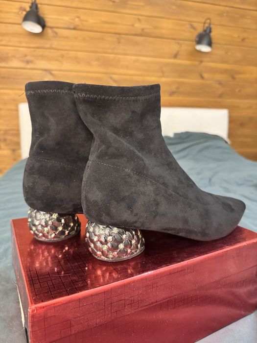 Ботильйони з блискучим каблуком