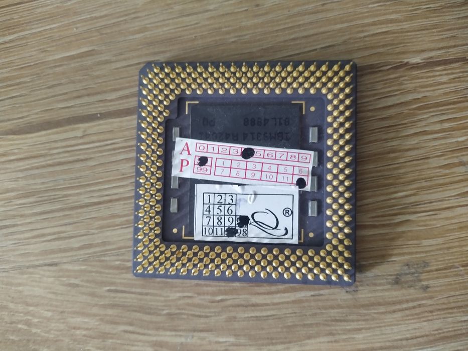 Retro Kolekcjonerski procesor IBM 6x86MX PR166