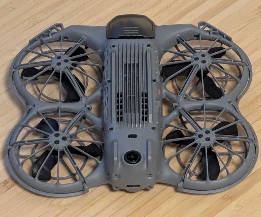 Dron DJI Neo 2 z baterią