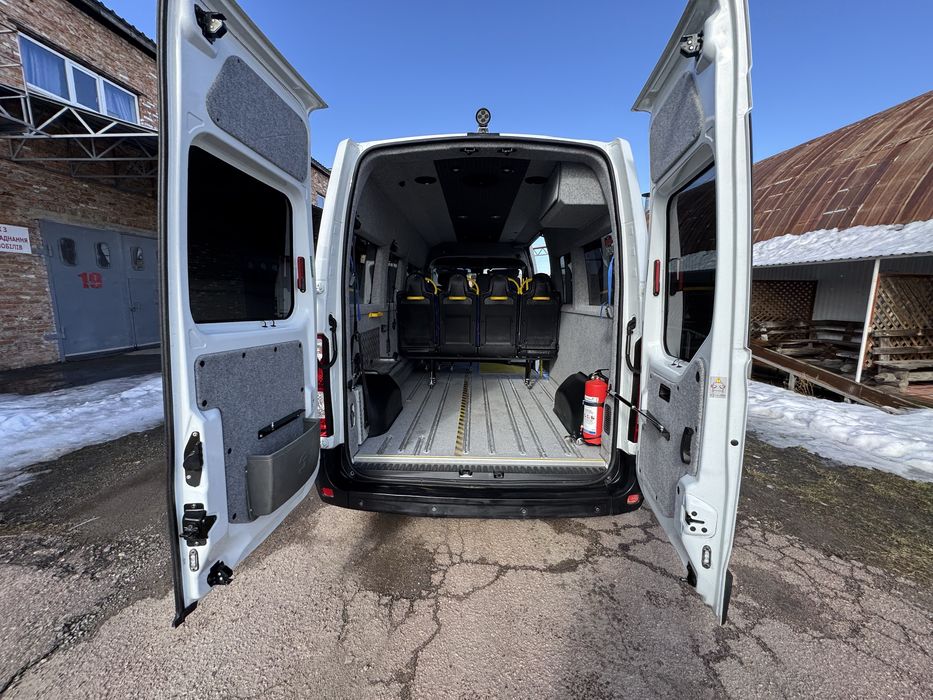 Renault  Master пасажир 8+1
