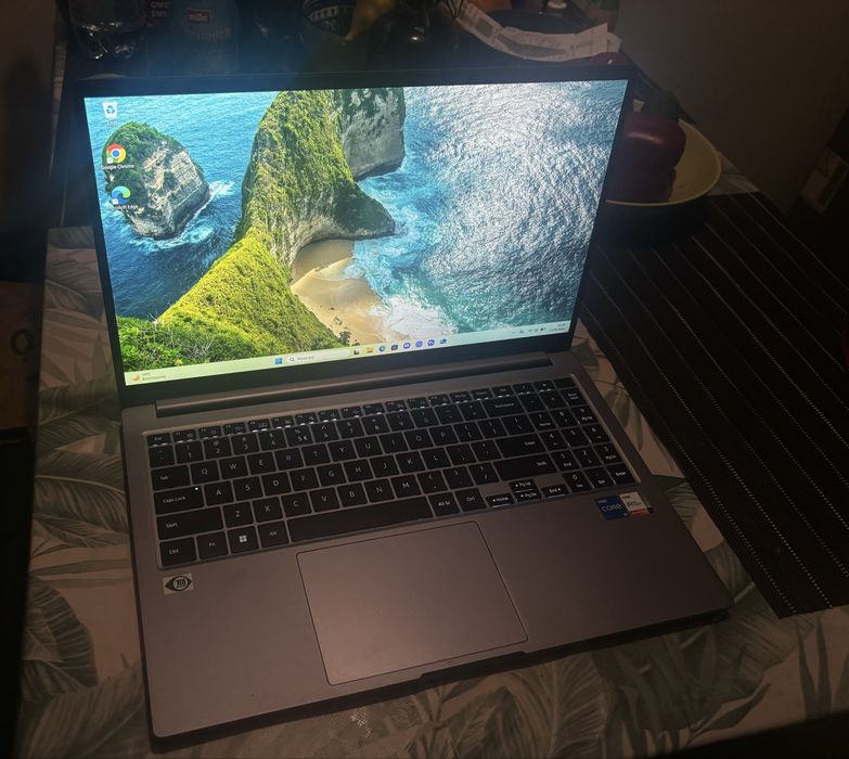 Laptop Samsung Galaxy Book 4