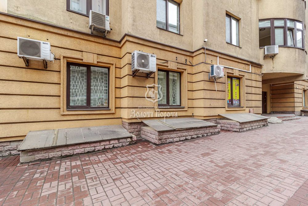 Комерція, 5к. Гарний стан. Дмитрівська 69, Центр, Шевченківський р-н