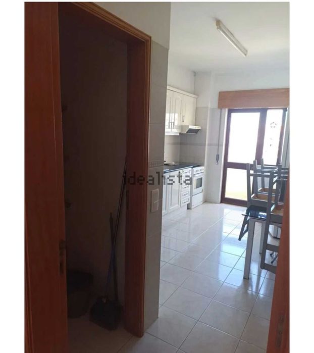 Apartamento T2 nas Gambelas para alugar longa duração