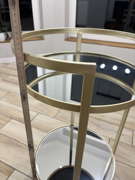 barek lub stolik pomocniczy