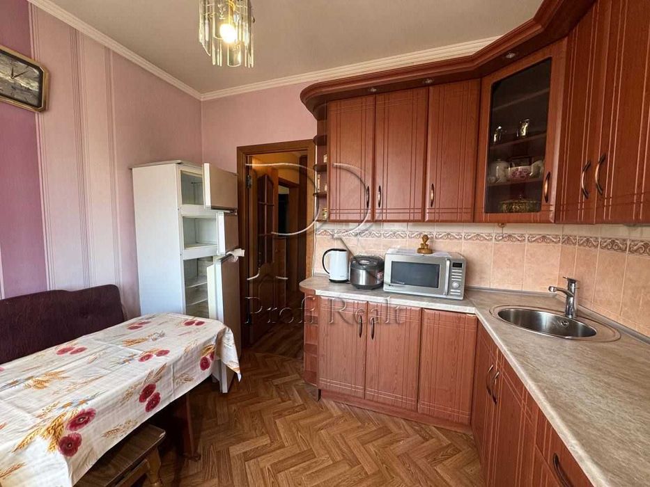 Оренда 2 к.квартири за адресою Академіка Єфремова 20/м.Академмістечко