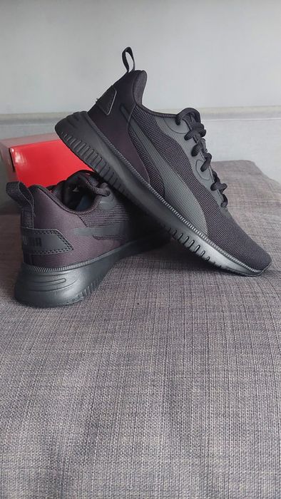 Ціну знижено Бігові тренінгові кросівки  PUMA Flyer Flex 37 і 39 роз