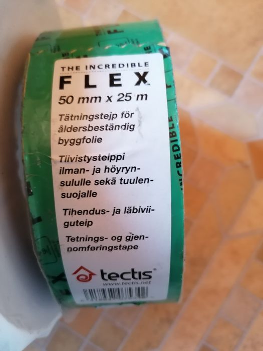 Taśmy klejące do łączenia membran i folii paroizolacyjnych SIGA TECTIS