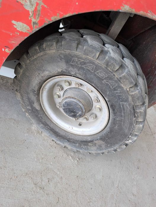 автонавантажувач газовий MANITOU