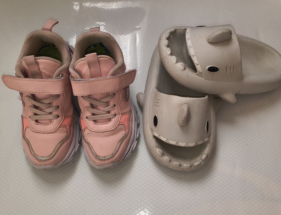 Кросівки + тапки