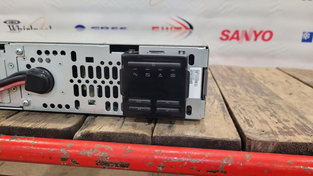 ДБЖ серверне APC (SMC3000RMI2U)