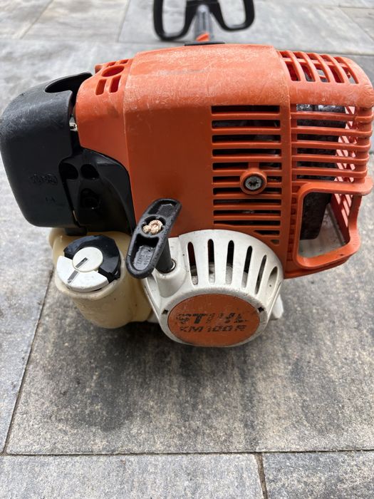 Nośnik narzędzi STIHL KM 100 R kombimotor