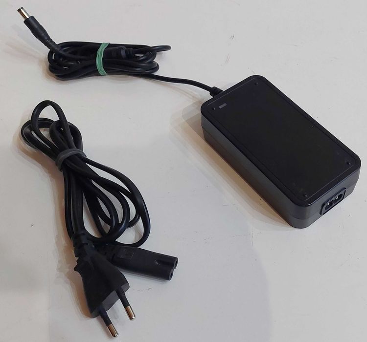 Zasilacz do monitora i TV  LG  - 19 V- 45 W