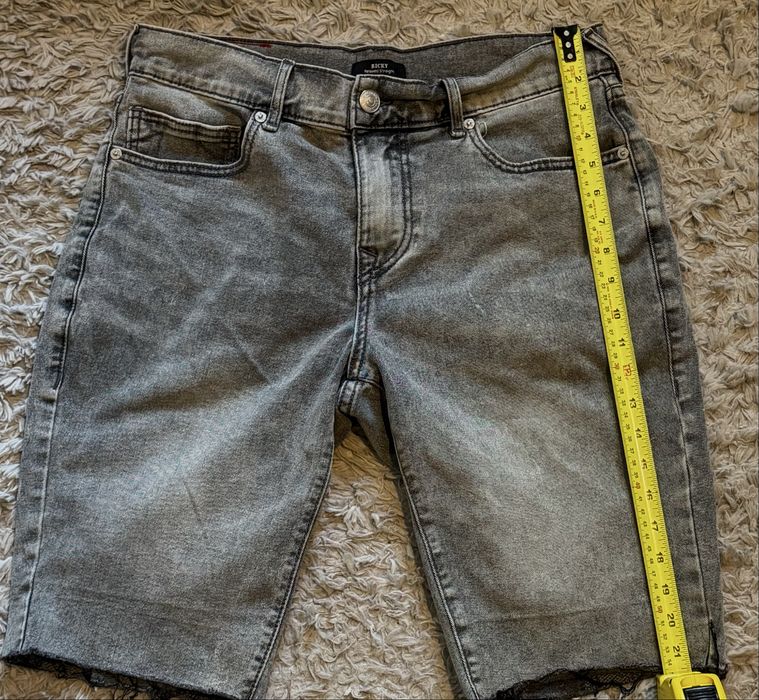 Spodenki True Religion