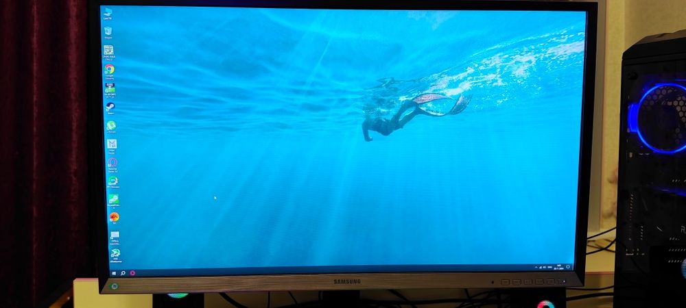 Монітор Samsung S32D850 32'' 2560х1440.