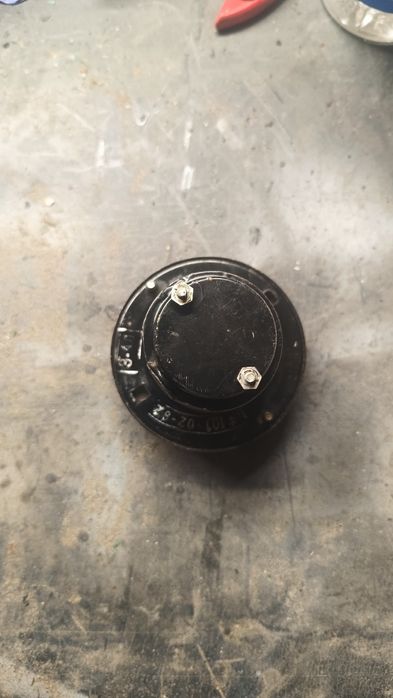 Lampa uaz, gaz kolor czarny