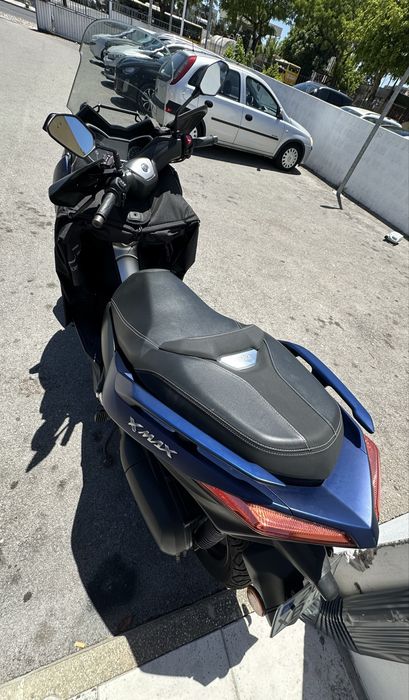 Yamanha xmax 125