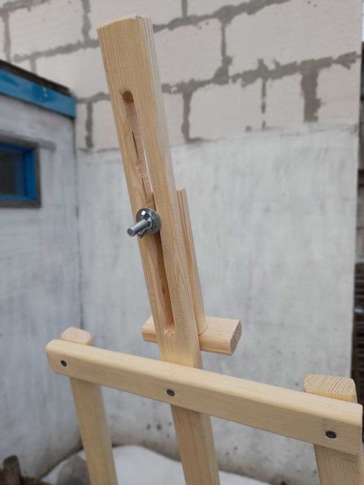 Мольберт студійний та настільний