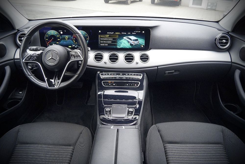 Mercedes-Benz E 300 de 9G-TRONIC Avantgarde