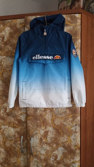 анорак ellesse,128-134
