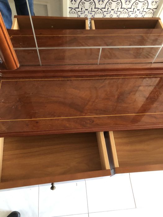 Movel de corredor de boa quallidade com espelho  :