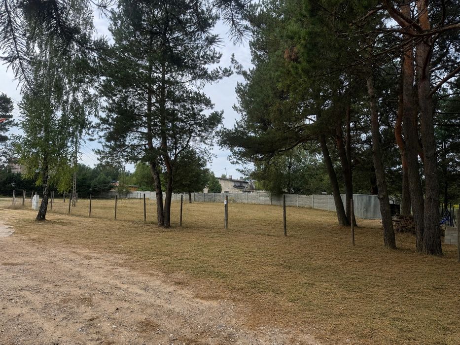 Sprzedam działkę budowlaną 1358 m² – Czersk, ul. 60-lecia, uzbrojona