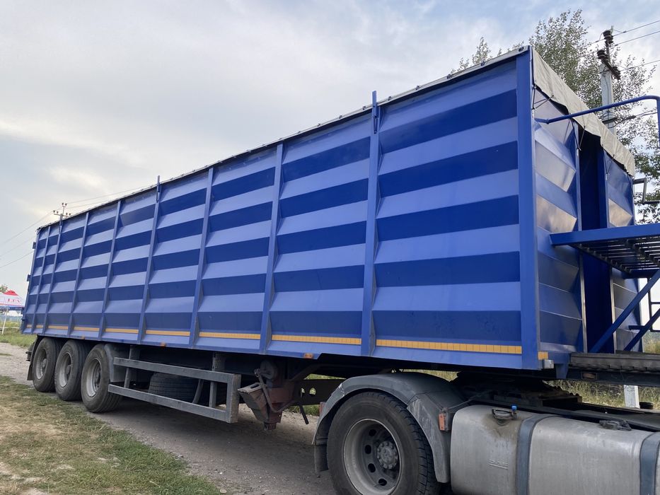 Полуприцеп -зерновоз