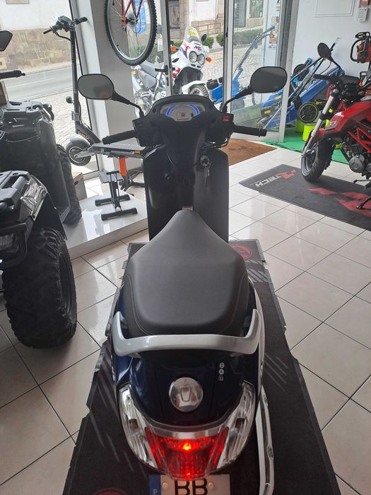Suzuki Adress 125