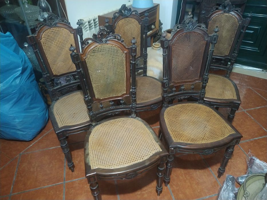 6 Cadeiras em pau santo e palhinha antigas
