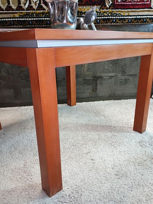 Mesa de centro em madeira maciça de cerejeira