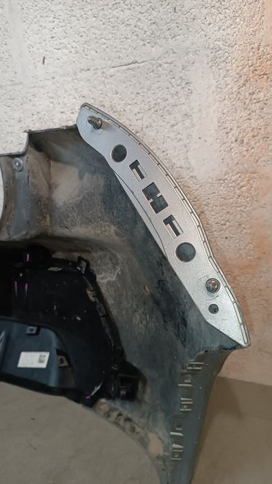 Vendo parachoque de trás Peugeot 208 ano 2019/23