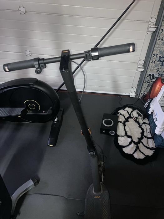 Trotinete Segway Ninebot KickScooter MAX G2 E - 450W