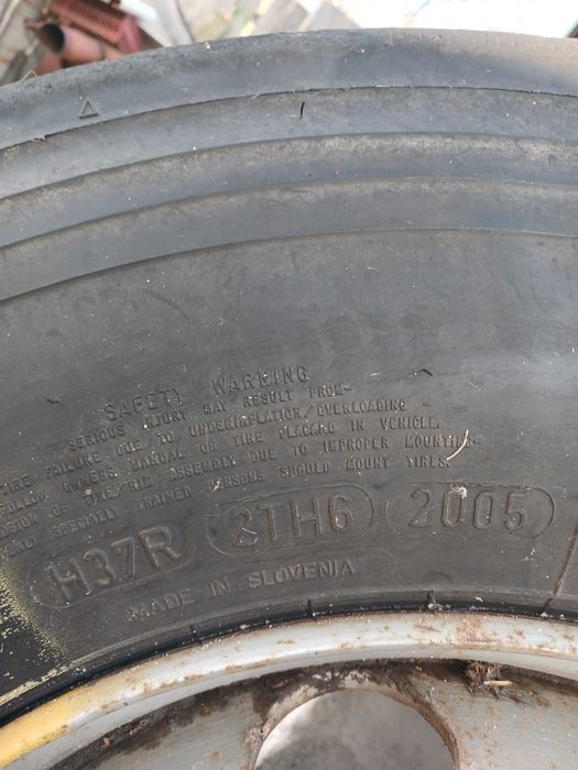 Диск з гумою для Вантажівки Dunlop 9.5R17.5
