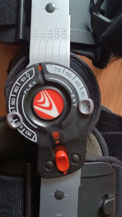 Ортез колінного суглоба Breg