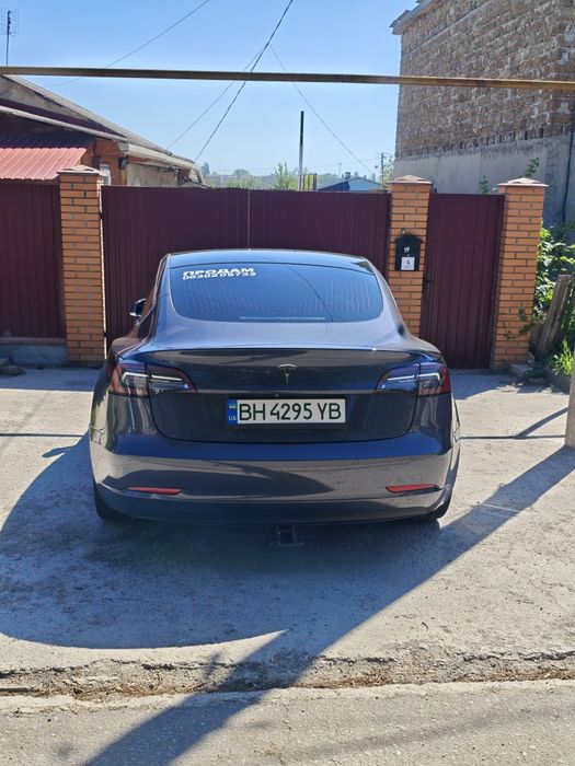 Продам Tesla model 3