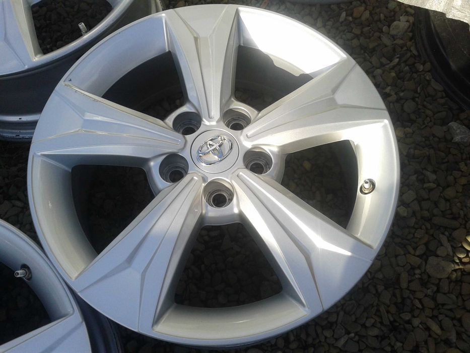 Oryginalne r17 felgi jak nowe suzuki sx4 scross vitara mielec s