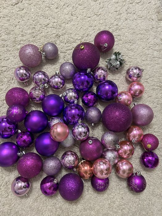 Новогодние игрушки 300грн